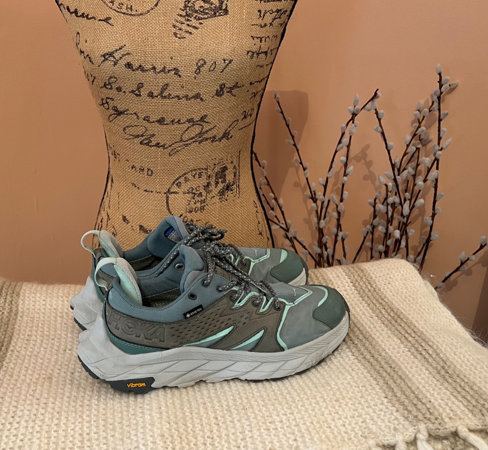 HOKA one Womens 8 Anacapa Low GTX Gore-Tex Trail Running Shoes green RARE! EUC! thumbnail 3