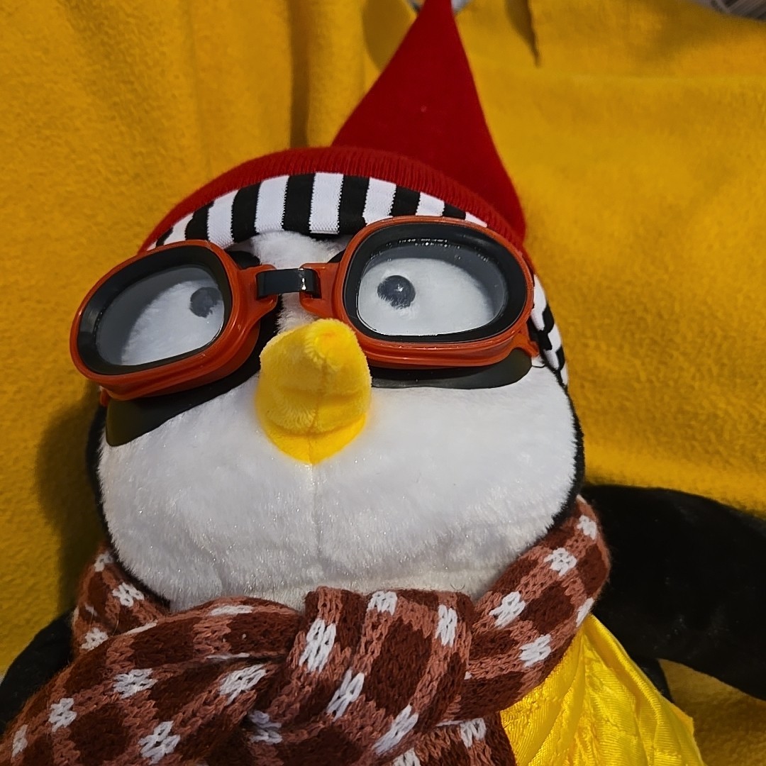 Joey's Friends HUGSY Plush Doll Cute Soft Stuffed Penguin Toys Kid