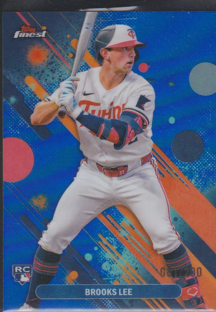 2025 Finest #31 Brooks Lee Rookie Minnesota Twins Blue #/200