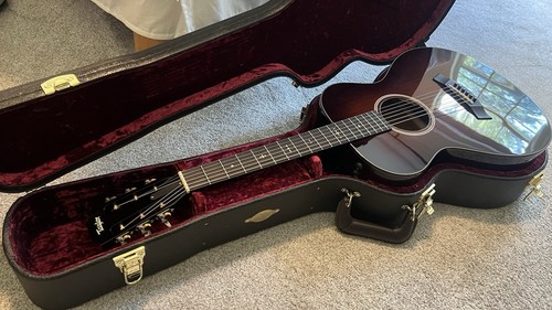 Taylor Guitar 522e 12