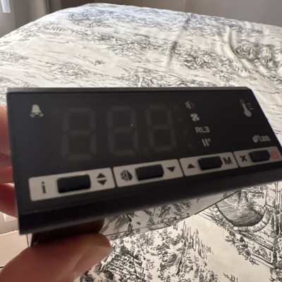 LAE AT2-5BS4E-AG Digital Controller 230V für Kühlgeräte NTC PTC