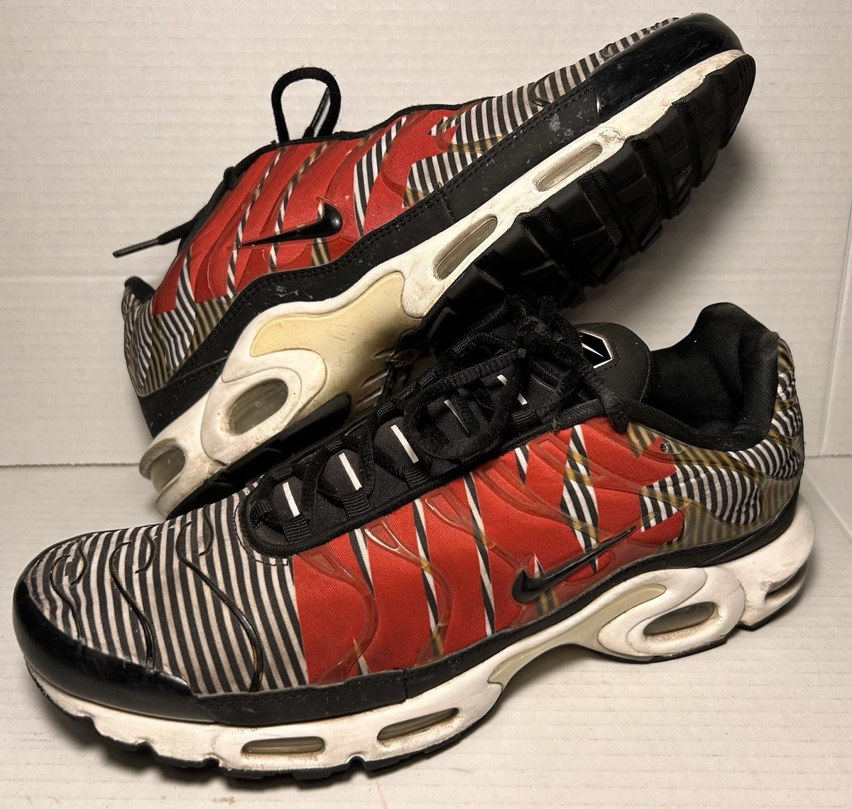 Preços baixos em Nike Air Max Plus SE Big Logo | eBay