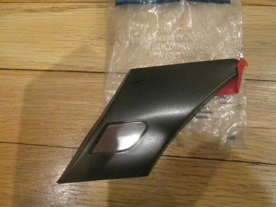 NUEVO OEM 1989 1990 FORD TAURUS CUARTO DELANTERO PANEL MOLDURA LH Foto 2 de 3