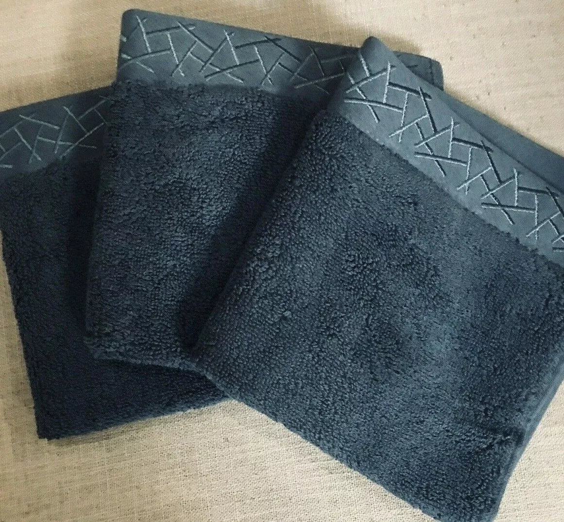 NATORI FRETWORK BLUE SPRUCE 3 WASH CLOTH EMBROIDERED TOWEL SET NWT