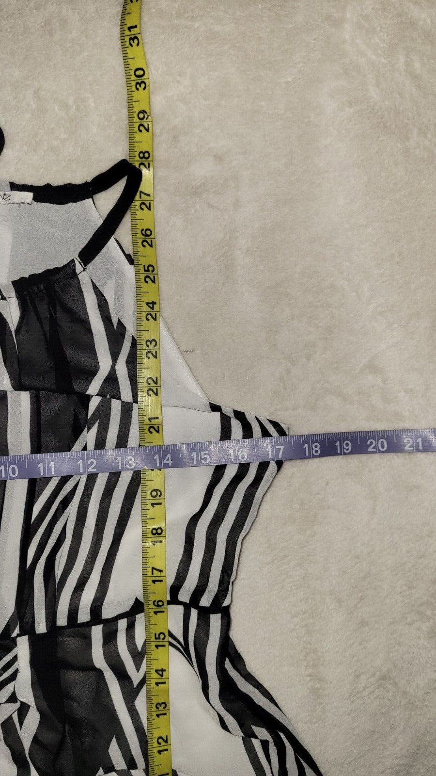 Cache Medium? Black White Chic Abstract Ruched Wa… - image 5