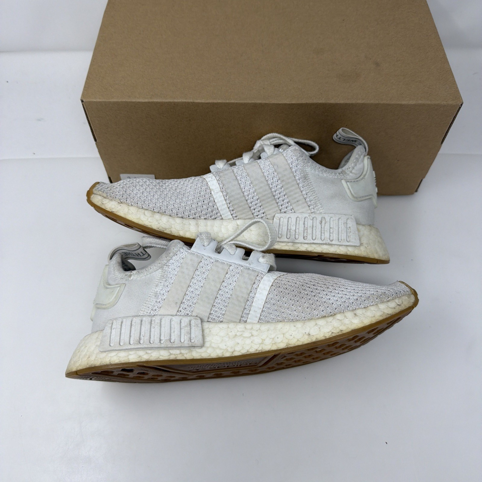 Adidas Mens NMD R1 D96635 White Running Shoes Sneakers Size 6 thumbnail 3