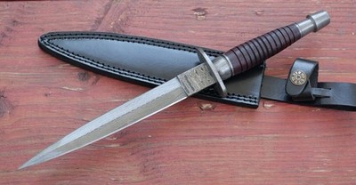 13  FS Commando Dagger Damascus Full Tang Double Edge Spear Point Leather Sheath