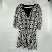 Alice + Olivia Geraldine black white dress drop waist size 4