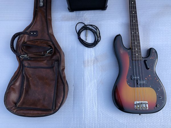 Electric Bass Guitar Fernandes The Revival RPB-5064 3 Tone