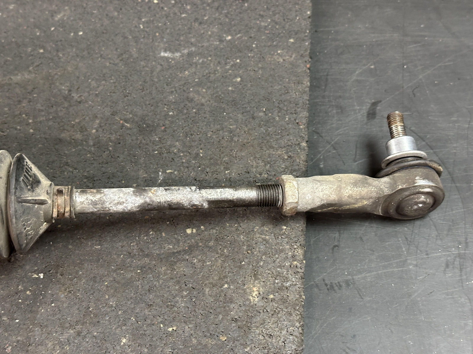 04-12 MASERATI QUATTROPORT POWER STEERING RACK & PINION 73K MILES ID 37502400