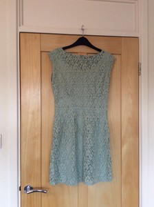 new look green lace dress