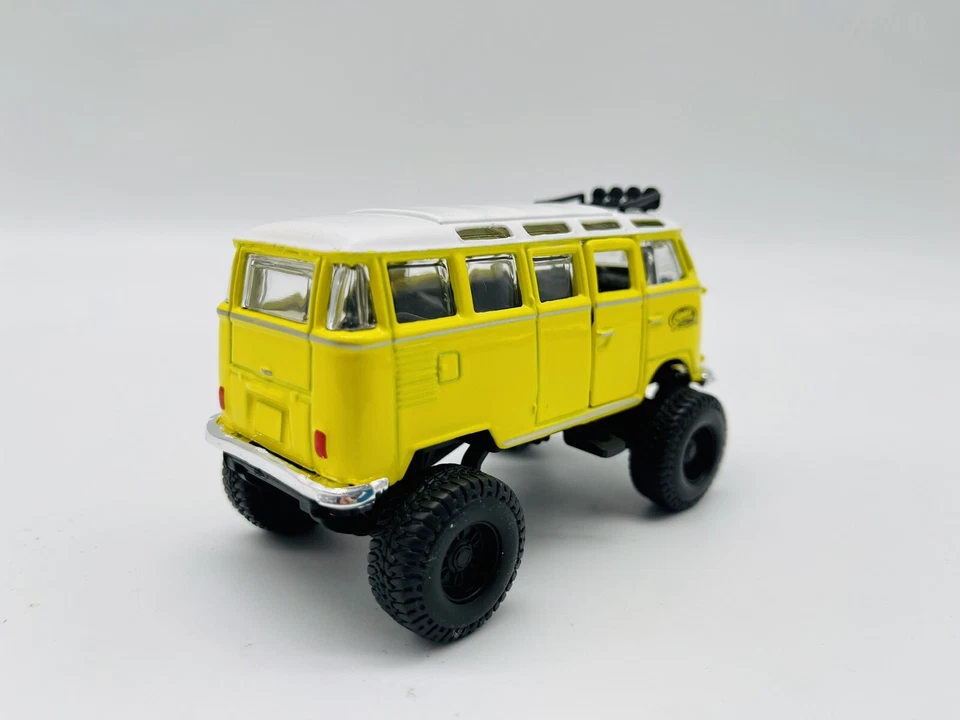 Volkswagen Samba Van Amarillo Die-Cast Coche de Juguete Vehículo Maisto 1/40 Adventure Force Foto 4 de 4