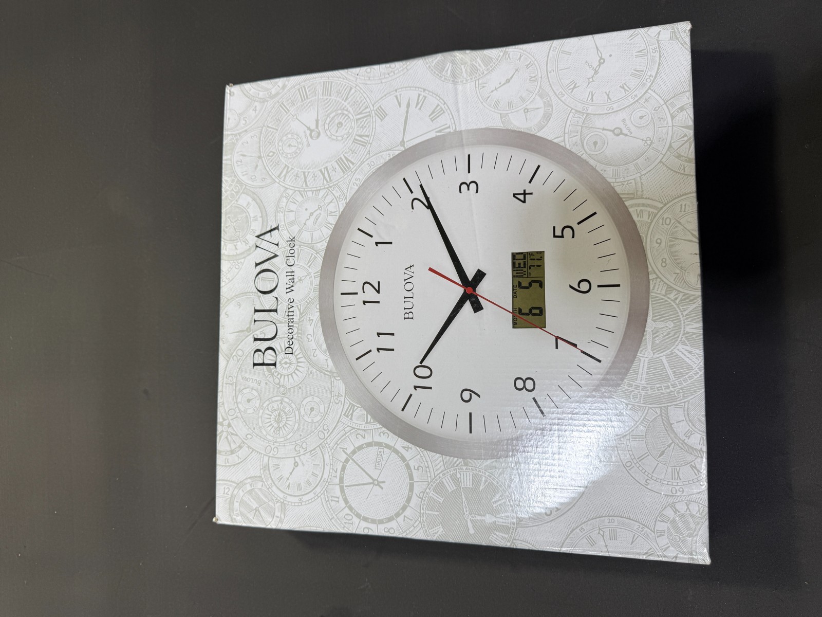 C4810 Manager Digital Decorative Glass Hanging Wall Clock, Silver