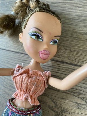 Bratz Dolls Casual Yasmin Puppe mit Kleidung MGA Entertainment 2001 sehr guter Zustand