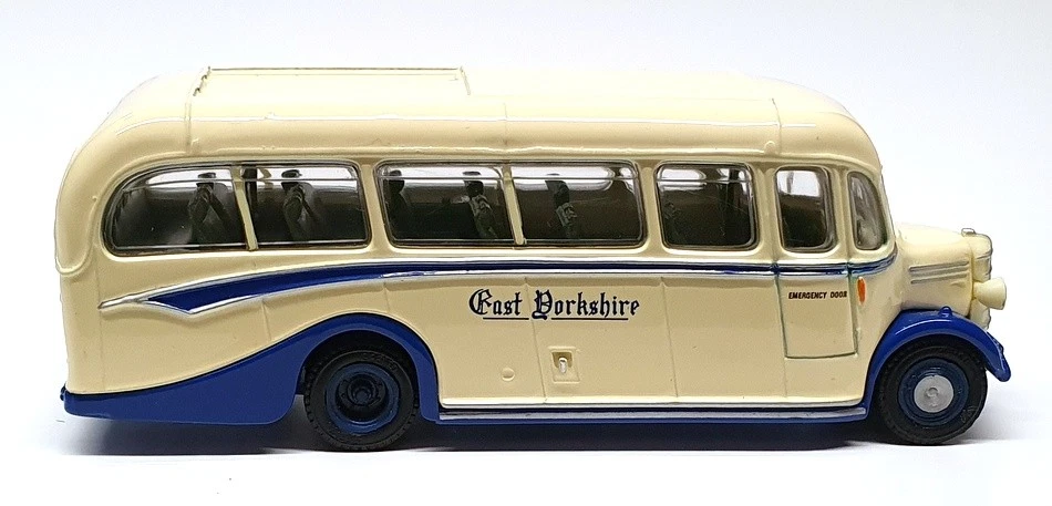 EFE 1/76 Scale 20109 - Bedford OB Coach East Yorkshire - Cream/Blue - Image 3 of 4