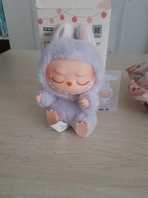 Popmart Labubu the Monsters Have a Seat neu Zizzi