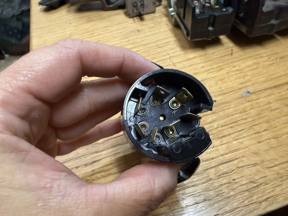 Interruptor limpiaparabrisas Ford Bronco 1969-1977 con perilla y bisel 69-77 Foto 3 de 3