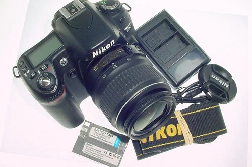 Nikon D80 10.2MP DSLR Camera + 18-55mm f/3.5-5.6 GII ED DX Zoom Lens - Near Mint