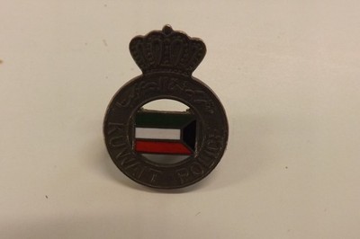 MILITÄRABZEICHEN KUWAIT ABZEICHEN 2,75 CM X 2 CM (2162)