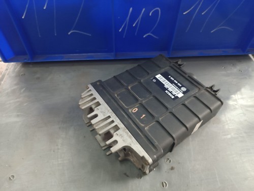 Original VW Golf 3 III 1H Motorsteuergerät 0261200750 030906026K