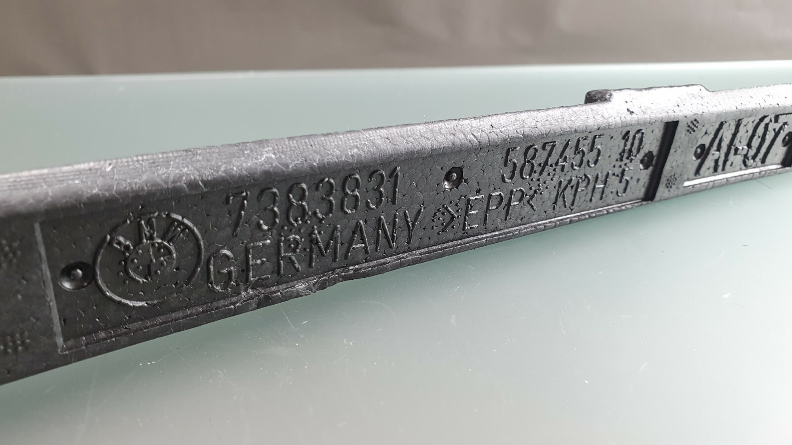 Original BMW 5er E60 E61 Stoßstange Stossabsorber 7383831 58745510 