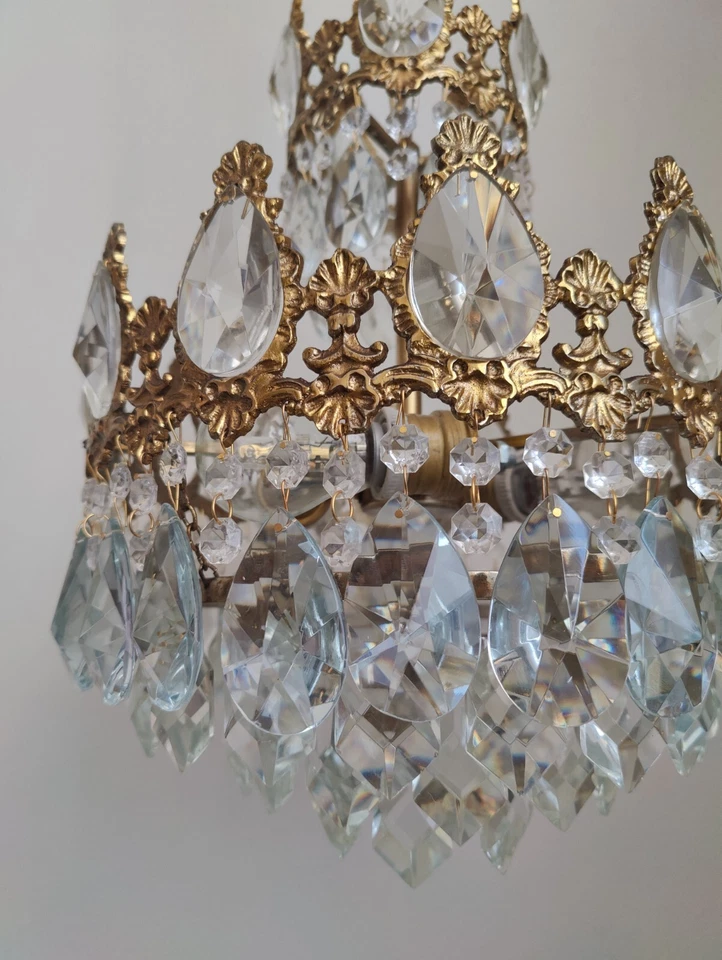 Lámpara de araña de cristal antigua vintage de latón LED cesta techo Foto 2 de 4