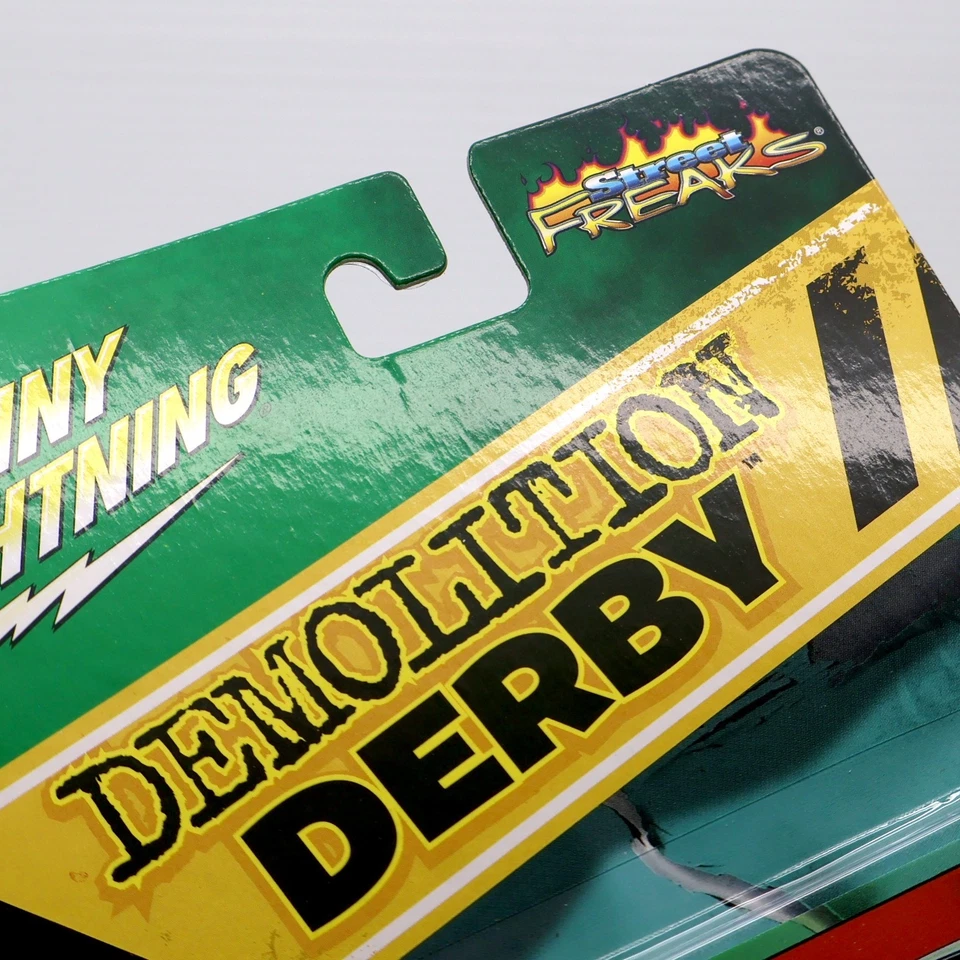 2022 Johnny Lightning 1/64 Street Freaks 1982 Pontiac Grand Prix Stock Car - image 4 of 4