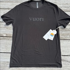 Vuori Strato Graphic T-Shirt - Men's tee Logo size Large black tee NWT