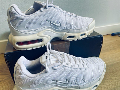 Nike Air Max Plus TN Herren Sneaker Weiß Low Top Schnürung EU 40 US 7 CW7044-100