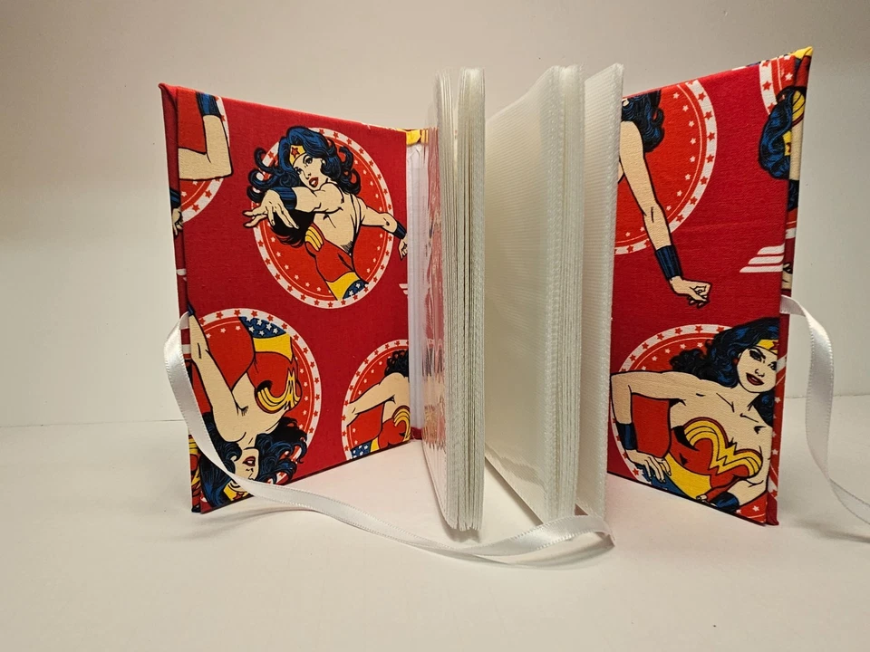 Wonder Women Photo Album - Handmade - Holds 100 4x6 Photos - Image 4 of 4