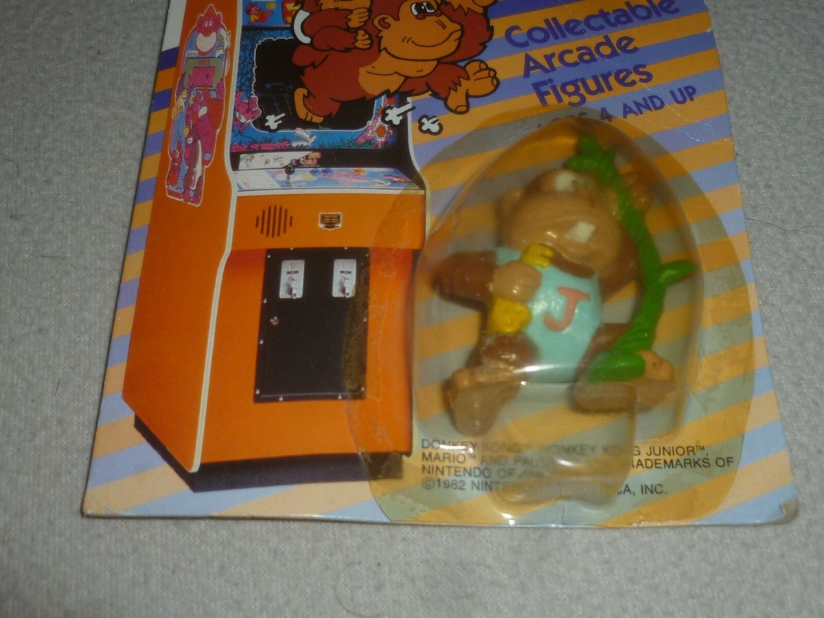 VINTAGE NEW CARDED FIGURE COLECO DK DONKEY KONG JR PVC FIGURE 1982