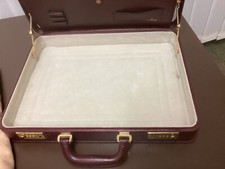 Vintage Gentlemen Skórzana walizka Akta Kings Crown's Club