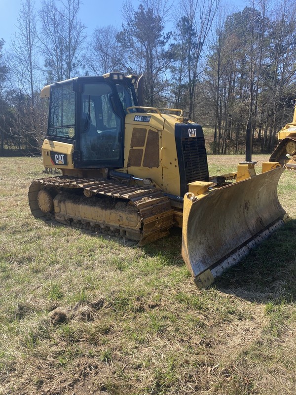 Cat D5K2 LGP Bulldozer      John Deere, case Komatsu Volvo 