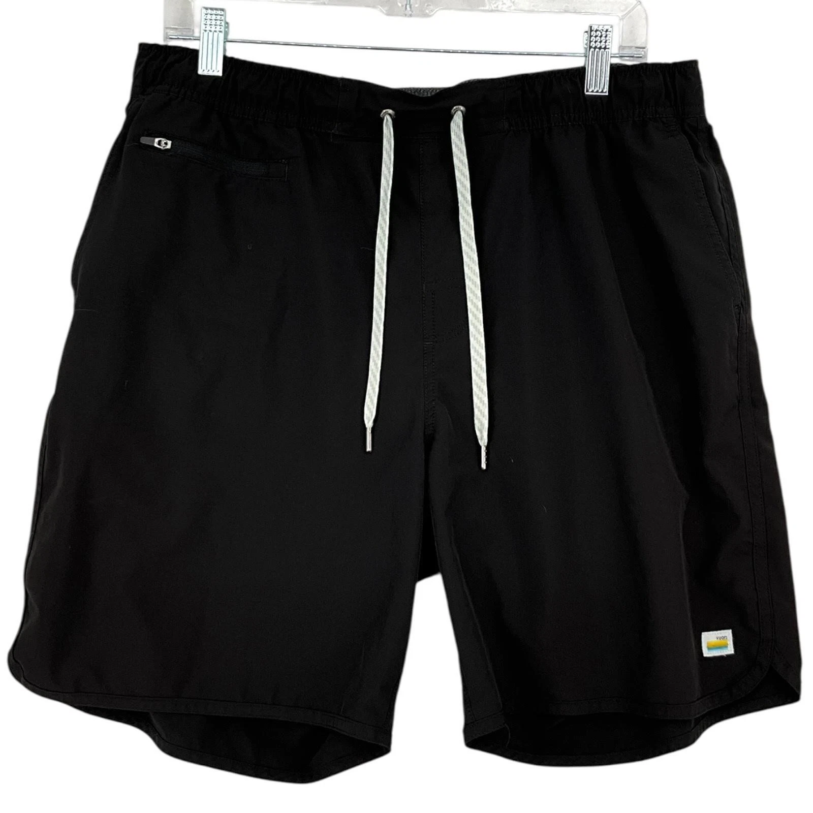 Vuori Banks Shorts Mens XL Black Stretch Elastic Waist Drawstring Pockets V330
