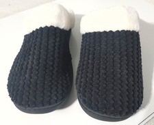 Dearfoams Slippers Women's Memory Foam Clogs/Black Sweater Knit/Fits Sizes 7-8