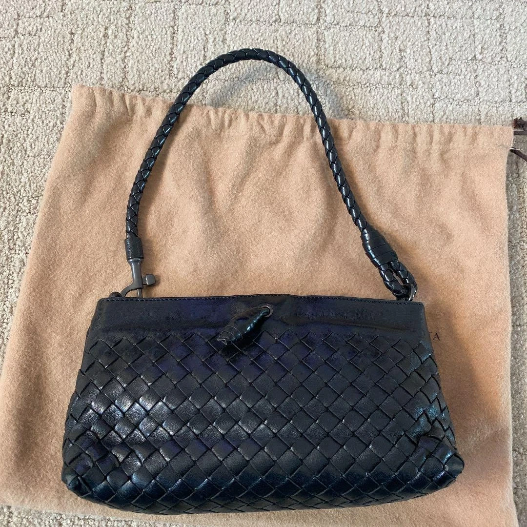 Borsa a tracolla Bottega Veneta Intrecciata in pelle nera vintage originale
