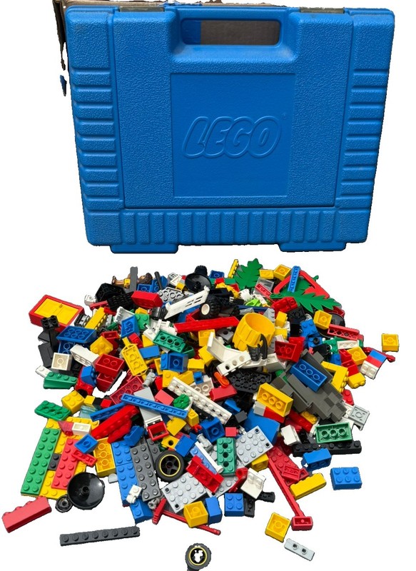Vintage 1985 Lego Carry Bin Blue Case *FULL OF LEGO’s * 