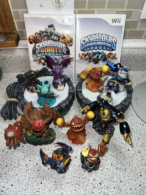 LARGE LOT WII SKYLANDER 2 PORTALS 2 GAMES 11 FIGURES SPYROS ADVENTURE