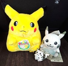 The Beginning Pikachu 30th Anniversary Welcome Back Peluche Mascotte Set 3 Pokemon