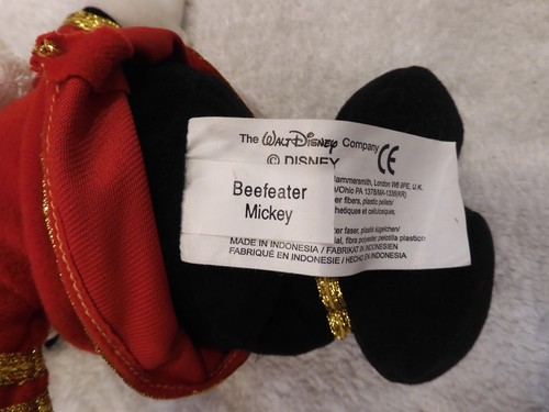 Disney Store Beefeater Mickey Mouse Plush 8" Inch Bean Bag Plush - Picture 4 of 5