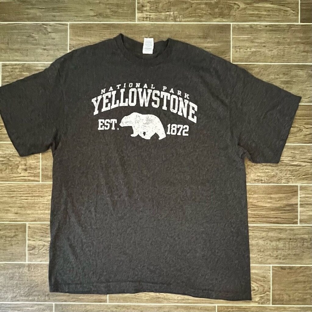 Yellowstone T-shirt XL gray logo