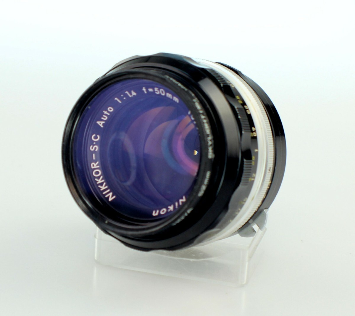 Canon A 1 / Appareils photo argentiques NOIR 35 mm+objectif 35/70