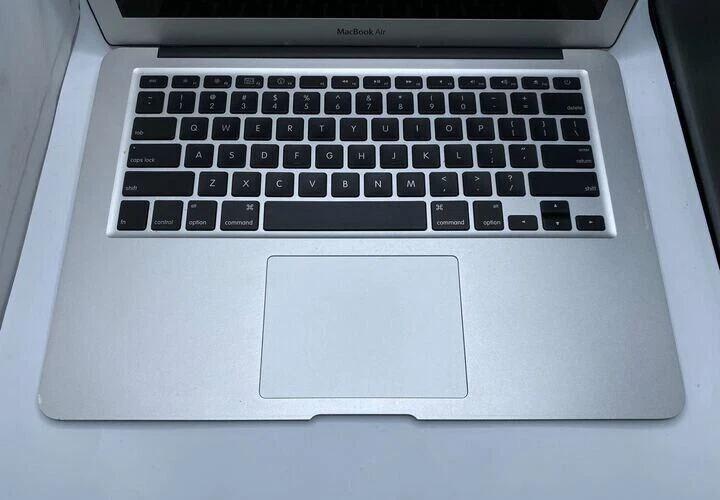 FOR PARTS - Apple MacBook Air MC503LL/A Core 2 Duo SL9400 2GB RAM 128GB SSD - Image 3 of 4