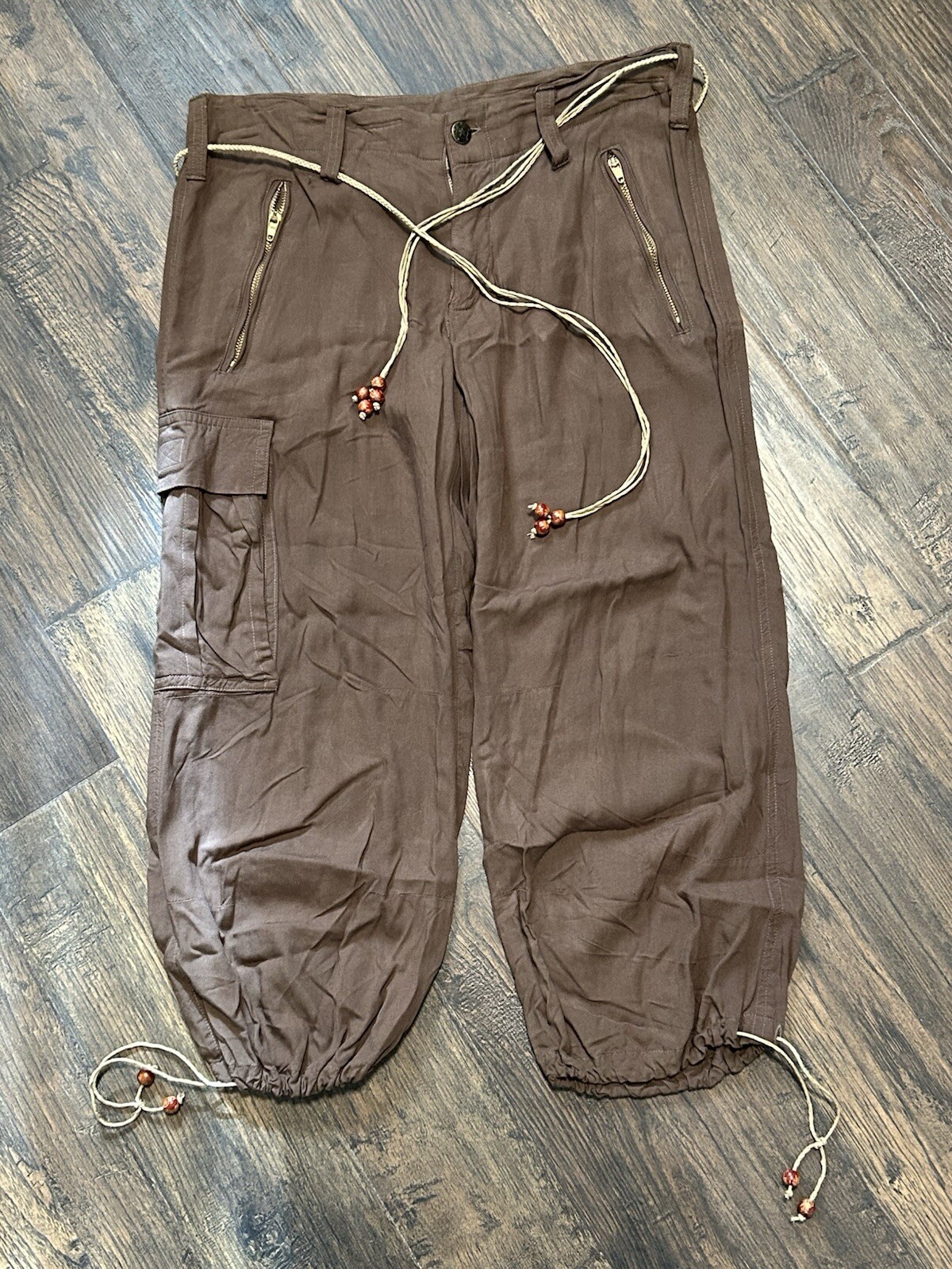 Brown Santiki Capri Cargo Style Pants Size Xs