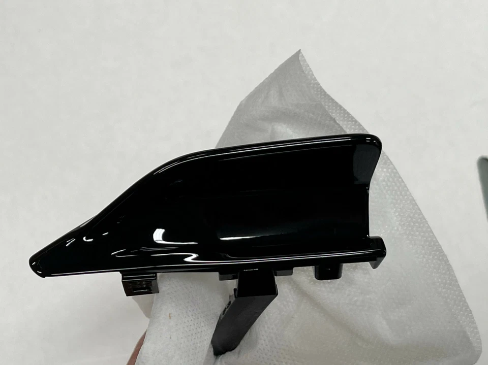 Оригинальная черная ручка для внешней двери Ford Mustang Mach-E от оригинального производителя (слева или справа) - Изображение 2 из 4