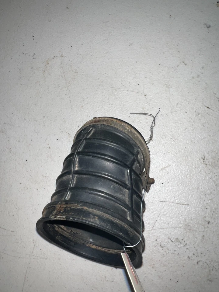 Tubo de conexión filtro de aire Honda ATC 250 SX 1987/17253-HA6-010 Foto 2 de 4