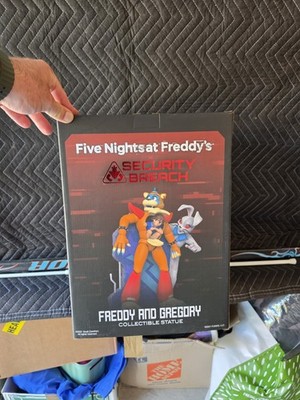 Five Nights At Freddy's: Security Breach Freddy and Gregory Funko Statue Figure