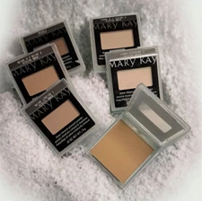 DISCONTINUED SEPT. 2025 - Mary Kay Sheer Mineral Pressed Powder - Asst. Colors