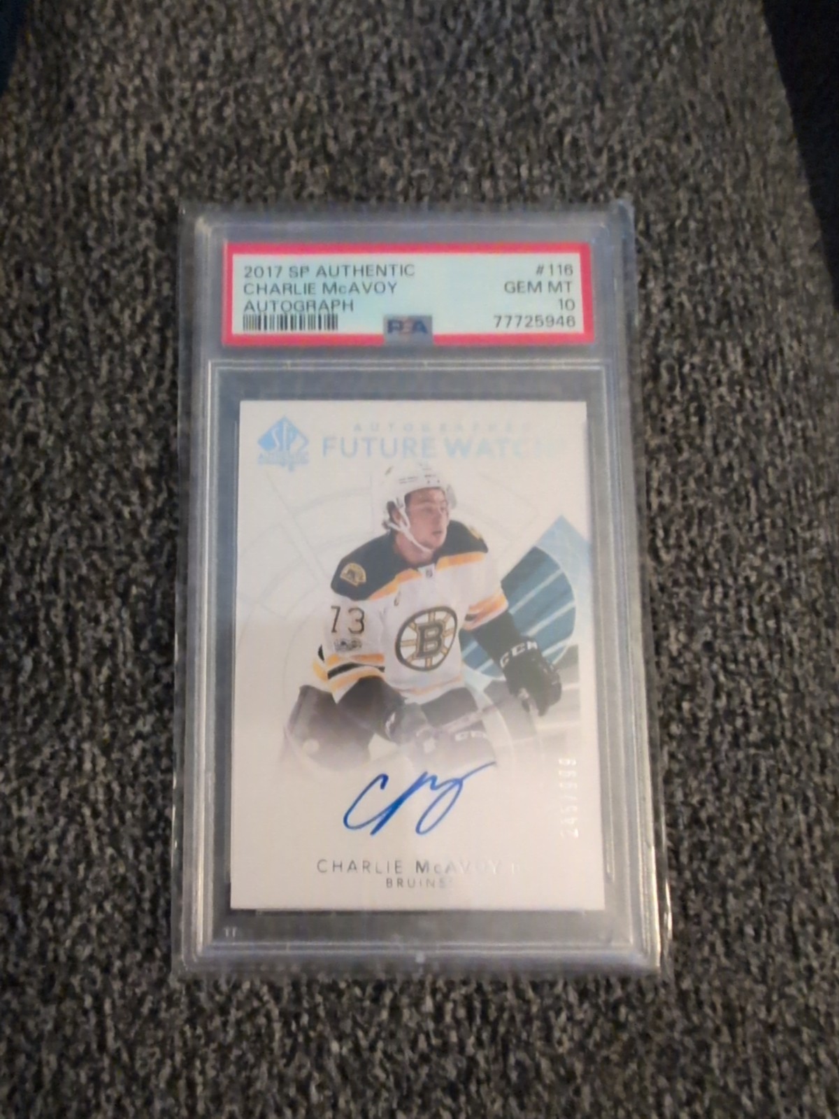 2017-18 SP Authentic Charlie McAvoy FUTURE WATCH AUTO RC /999 PSA 10 Bruins