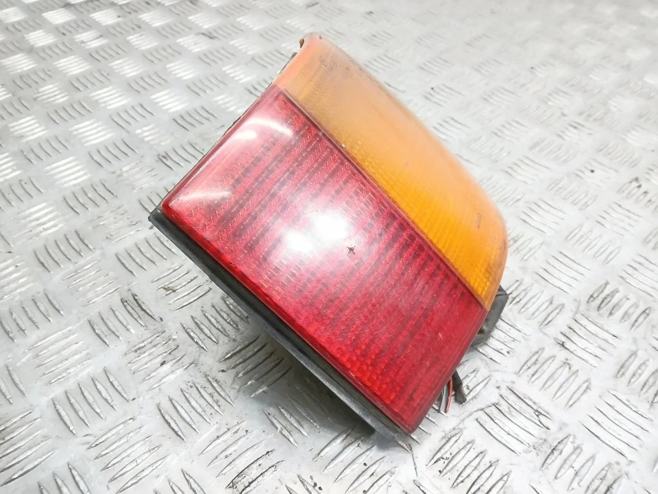 Piloto trasero derecho audi 100 s4 c4 1991 UST111245 Foto 2 de 4